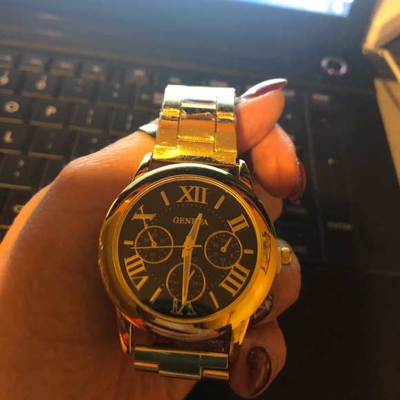 men’s Geneva watch new black or white face - Picture 3 of 6